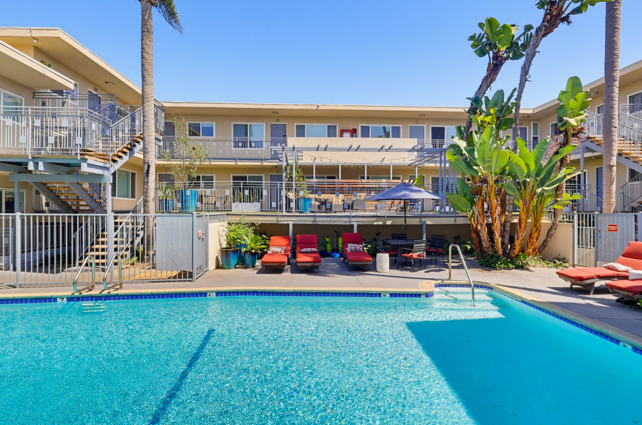 Virtual tour photo 54 of 56 for 621 E 99th St Unit 23