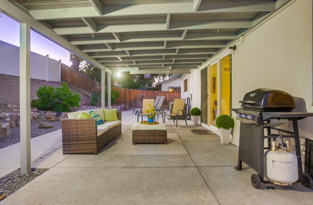 Virtual tour photo 9 of 60 for 6212 Lake Ariana Ave