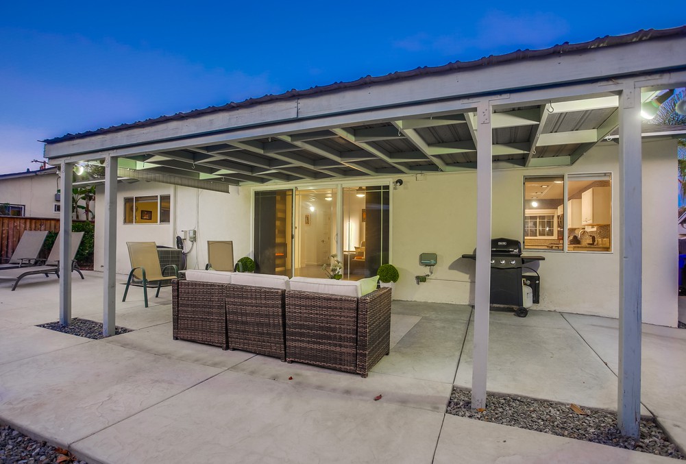 Virtual tour photo 10 of 60 for 6212 Lake Ariana Ave