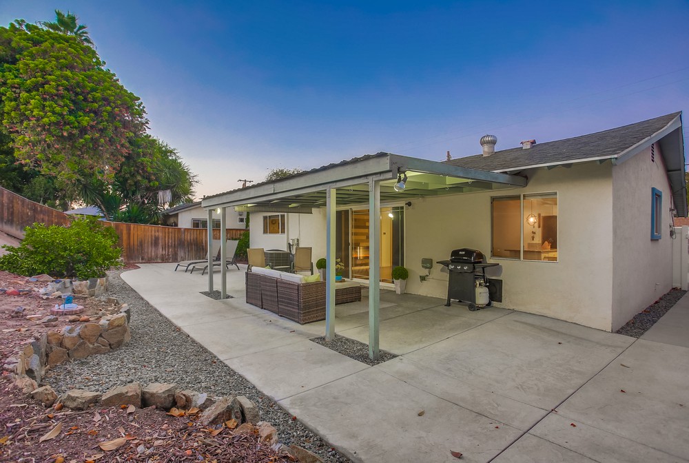 Virtual tour photo 13 of 60 for 6212 Lake Ariana Ave