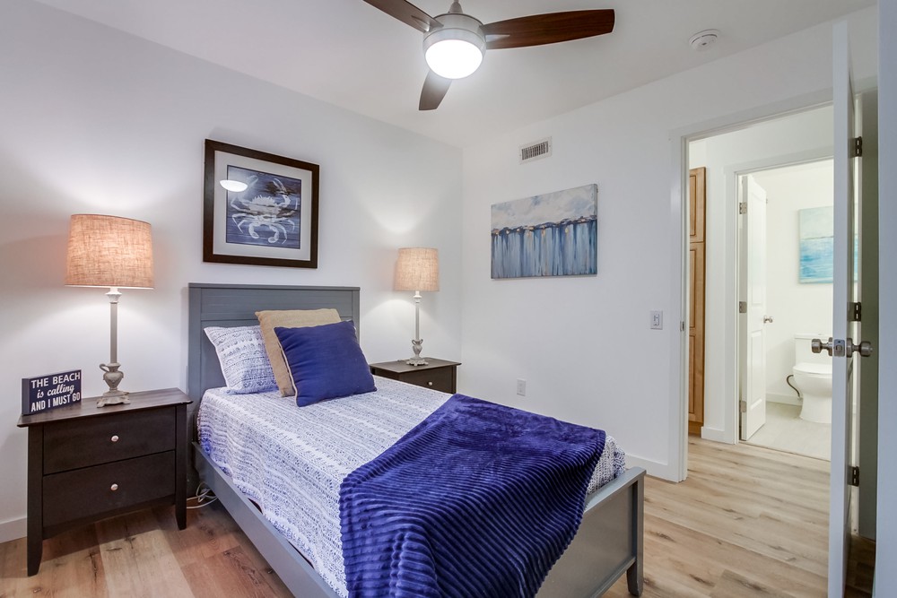 Virtual tour photo 70 of 108 for 6217 Oakridge Rd