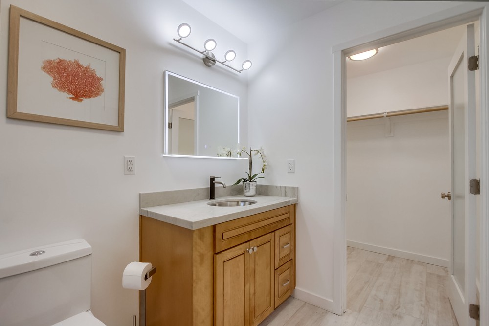 Virtual tour photo 80 of 108 for 6217 Oakridge Rd