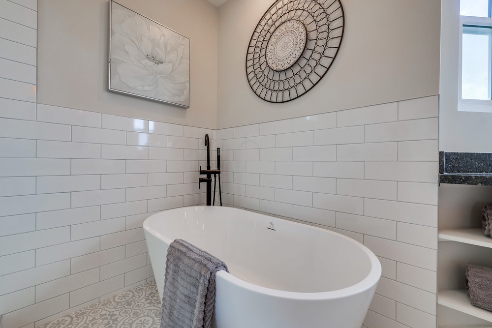 Virtual tour photo 49 of 70 for 6218 Lake Shore Dr