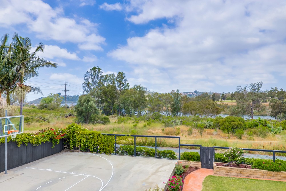 Virtual tour photo 55 of 70 for 6218 Lake Shore Dr