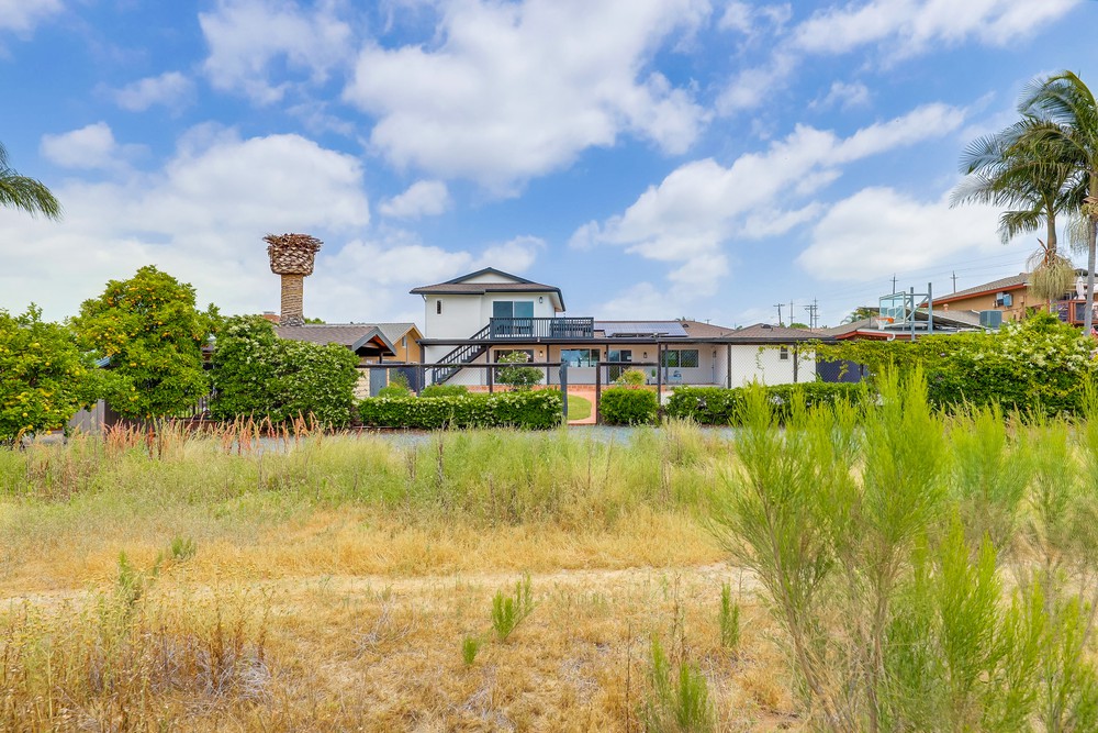 Virtual tour photo 64 of 70 for 6218 Lake Shore Dr