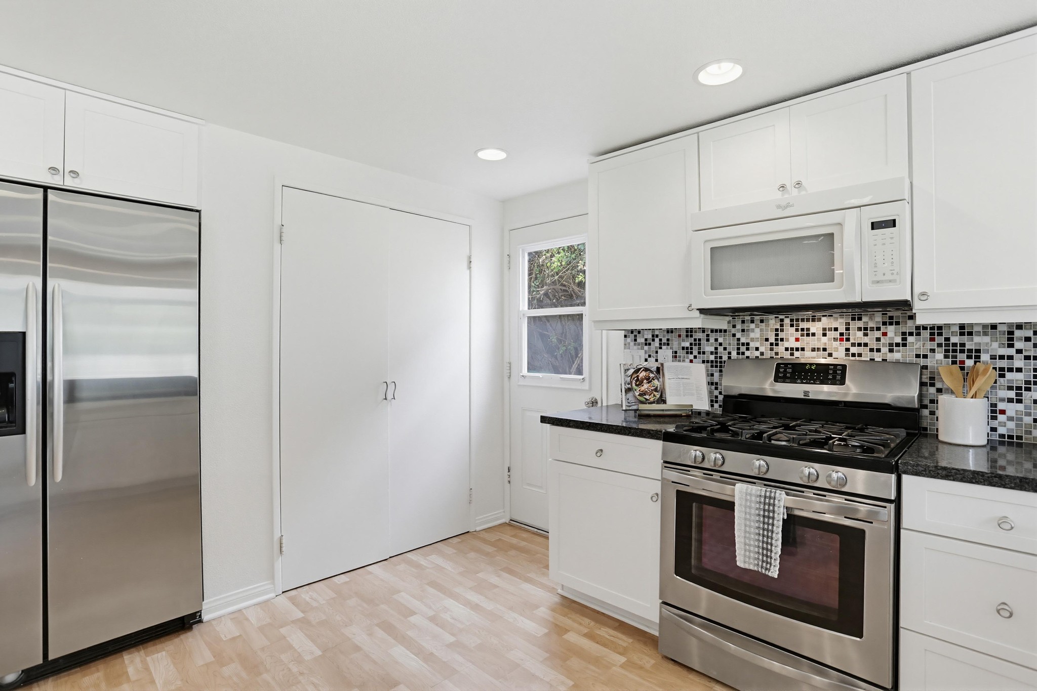 Virtual tour photo 16 of 45 for 6221 Lake Athabaska Pl