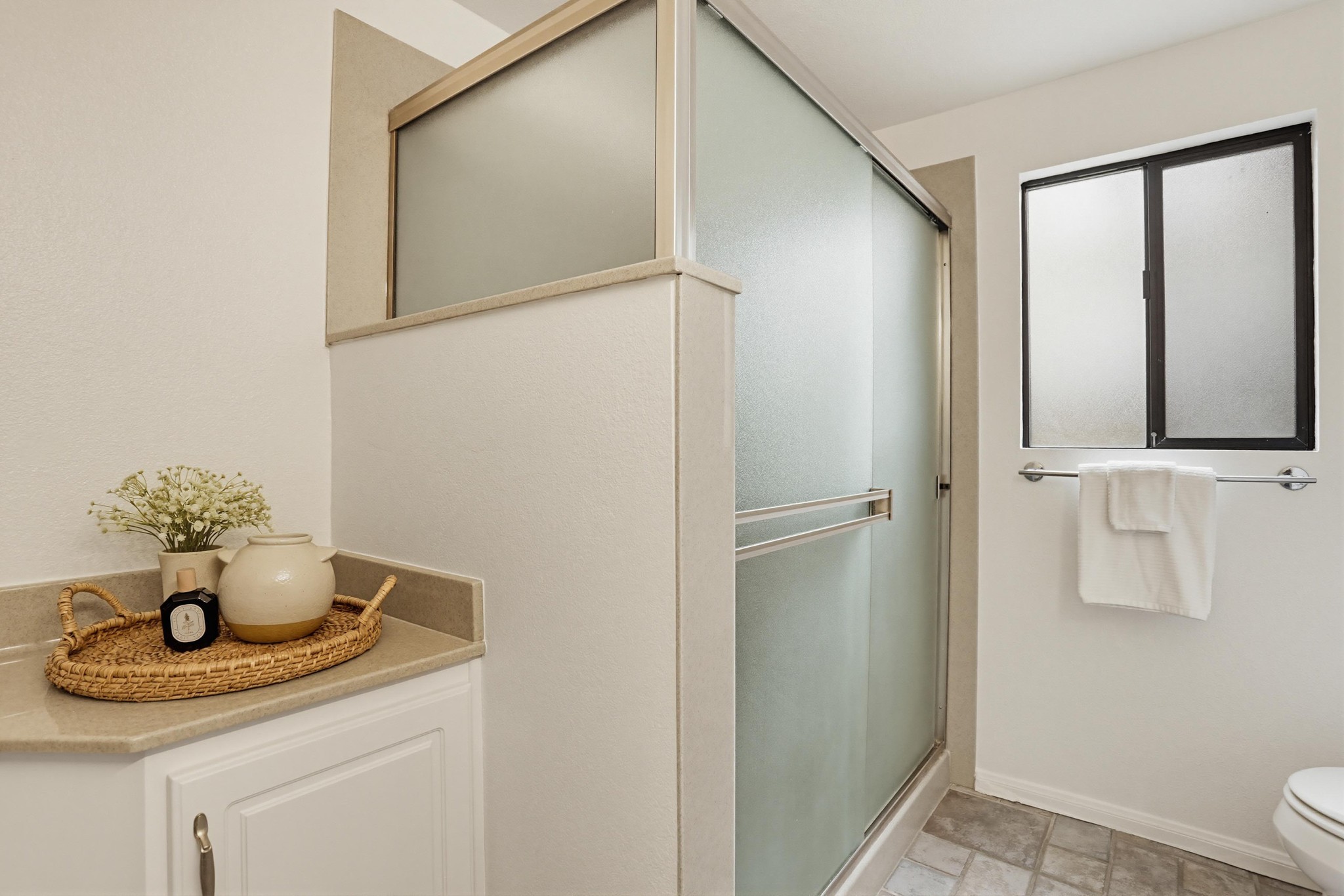 Virtual tour photo 22 of 45 for 6221 Lake Athabaska Pl