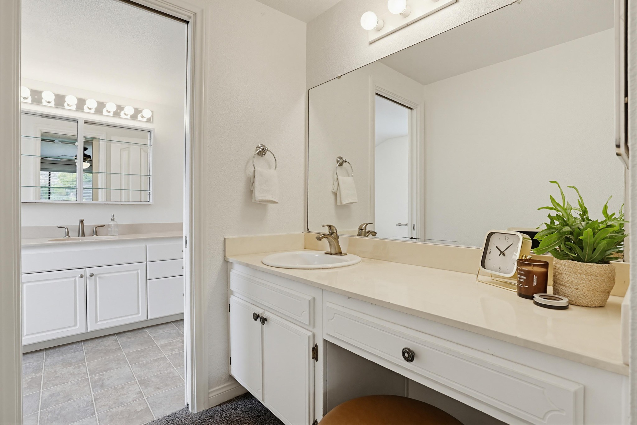 Virtual tour photo 27 of 45 for 6221 Lake Athabaska Pl