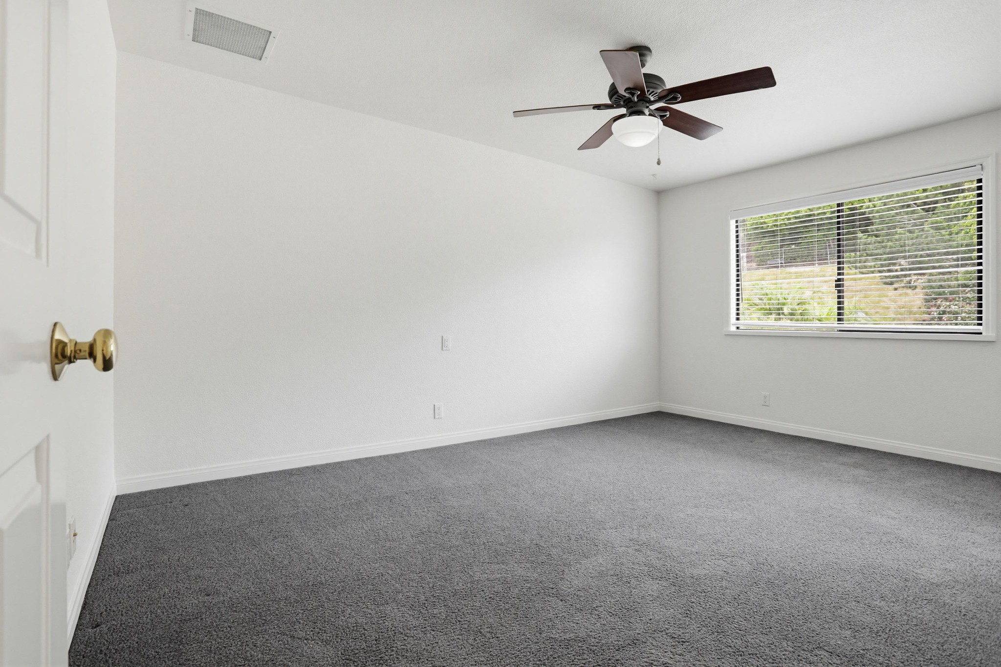 Virtual tour photo 33 of 45 for 6221 Lake Athabaska Pl