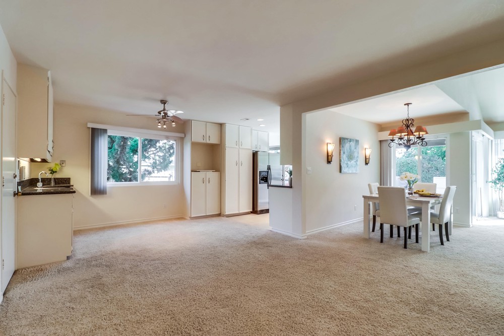 Virtual tour photo 13 of 47 for 6223 Lake Shore Dr