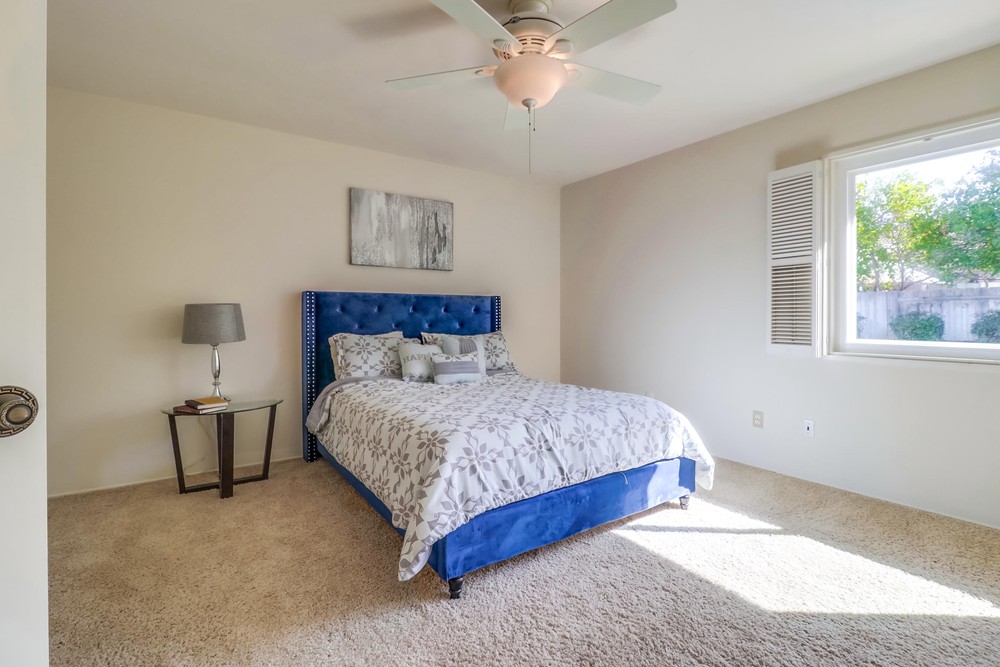 Virtual tour photo 23 of 47 for 6223 Lake Shore Dr