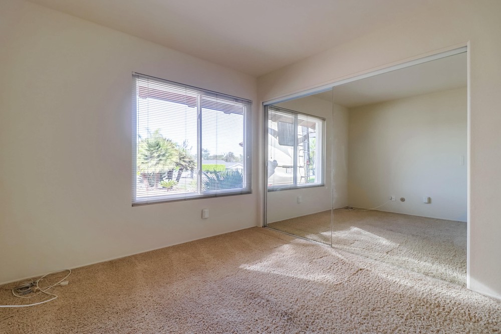 Virtual tour photo 33 of 47 for 6223 Lake Shore Dr