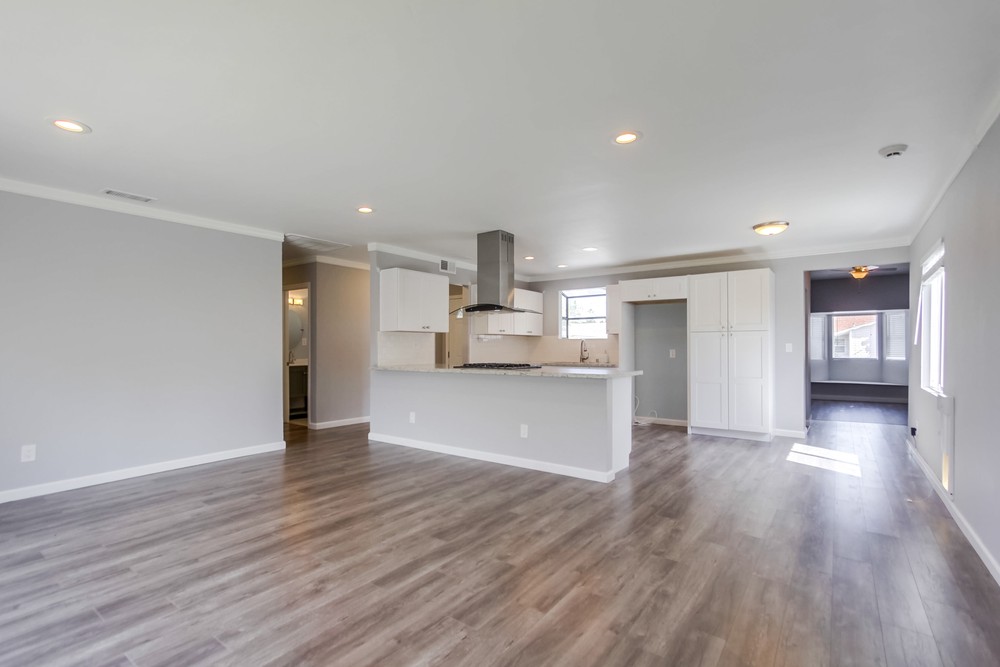 Virtual tour photo 11 of 36 for 6226 Lake Arago Ave