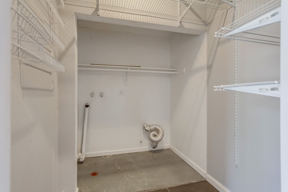Virtual tour photo 32 of 36 for 6226 Lake Arago Ave