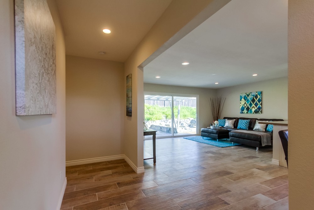 Virtual tour photo 4 of 41 for 6225 Lake Atlin Ave