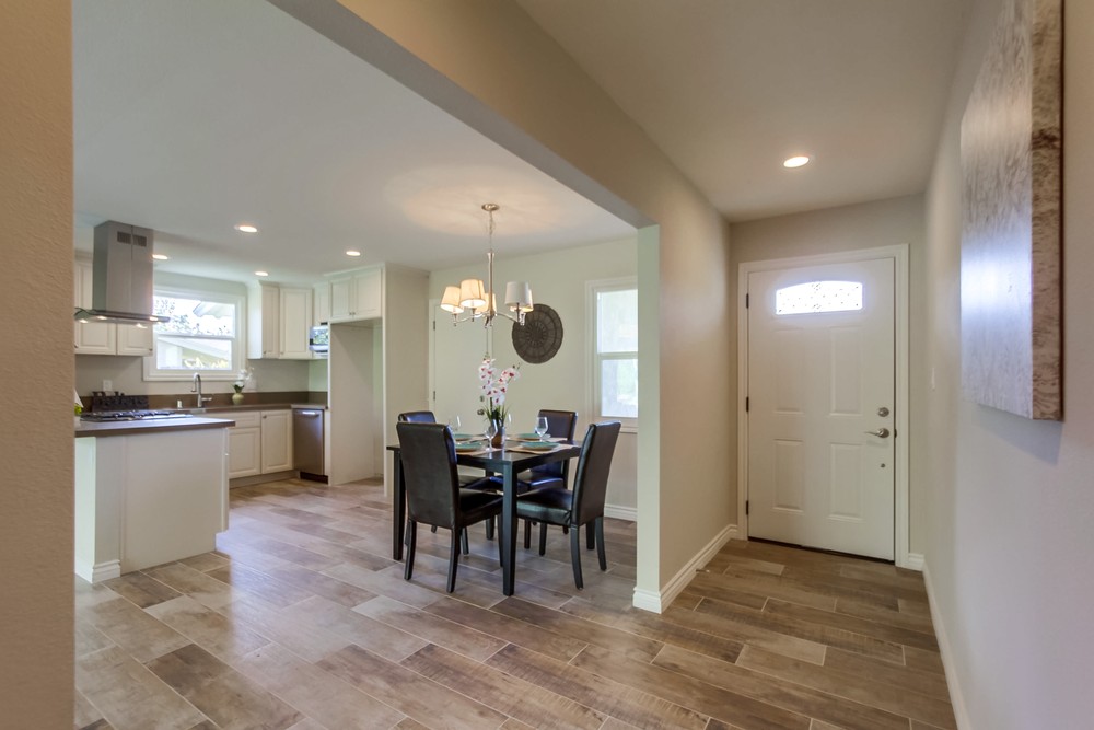 Virtual tour photo 5 of 41 for 6225 Lake Atlin Ave