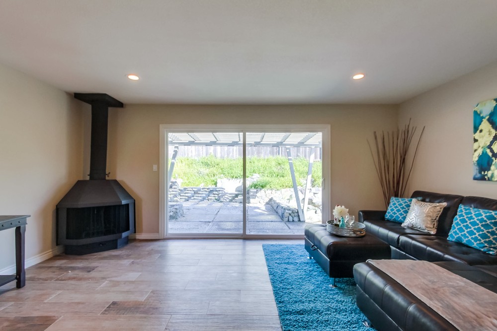 Virtual tour photo 7 of 41 for 6225 Lake Atlin Ave
