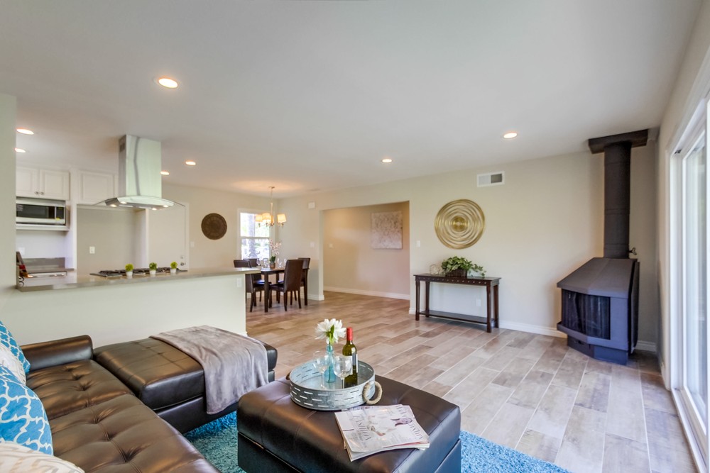 Virtual tour photo 10 of 41 for 6225 Lake Atlin Ave
