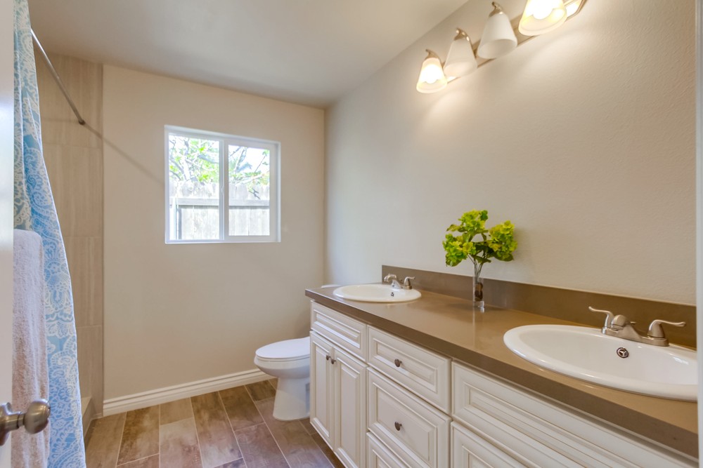 Virtual tour photo 21 of 41 for 6225 Lake Atlin Ave