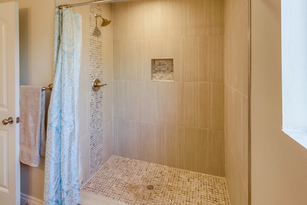 Virtual tour photo 22 of 41 for 6225 Lake Atlin Ave