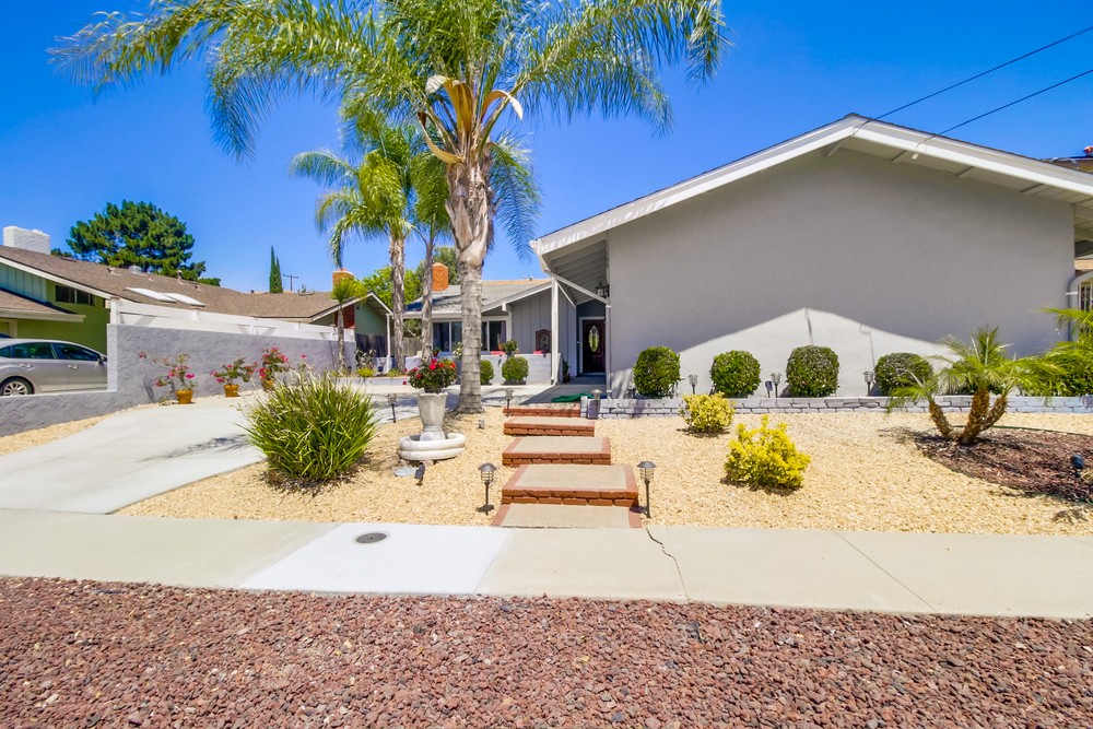 Virtual tour photo 3 of 55 for 6225 Pearl Lake Ave