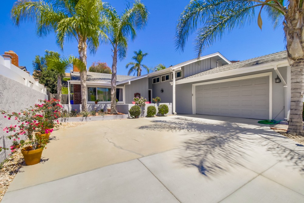 Virtual tour photo 6 of 55 for 6225 Pearl Lake Ave