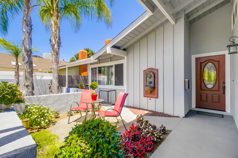 Virtual tour photo 9 of 55 for 6225 Pearl Lake Ave