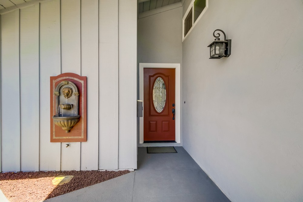 Virtual tour photo 10 of 55 for 6225 Pearl Lake Ave