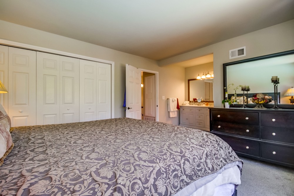 Virtual tour photo 30 of 55 for 6225 Pearl Lake Ave