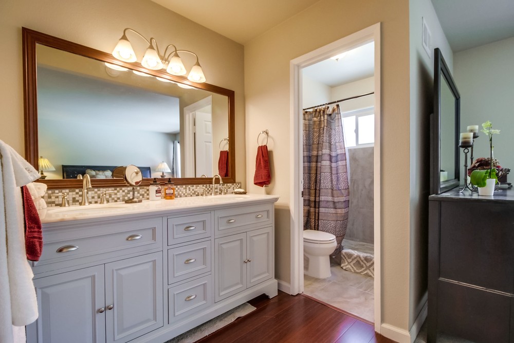 Virtual tour photo 32 of 55 for 6225 Pearl Lake Ave
