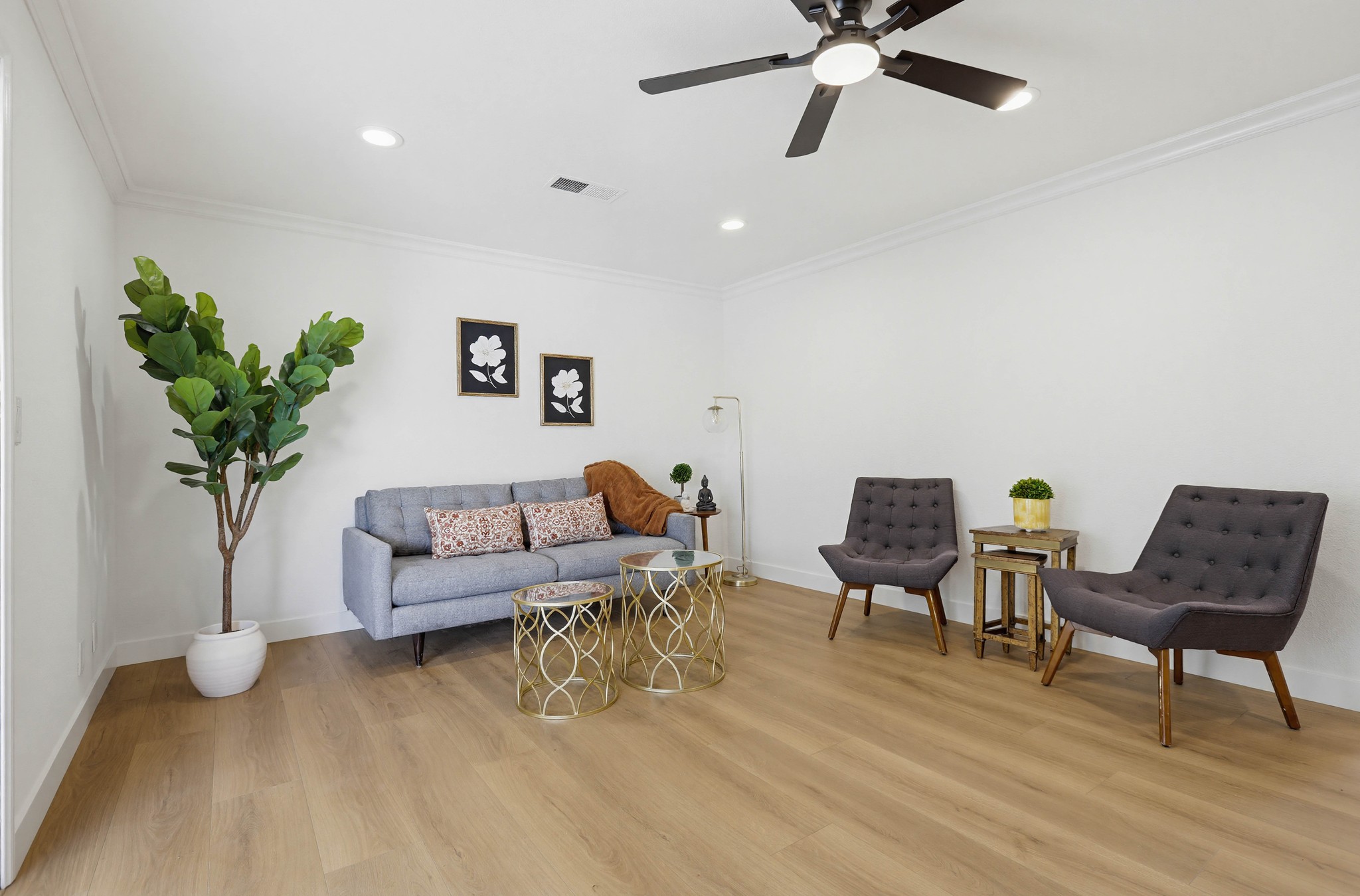 Virtual tour photo 10 of 65 for 6231 Amy Ave