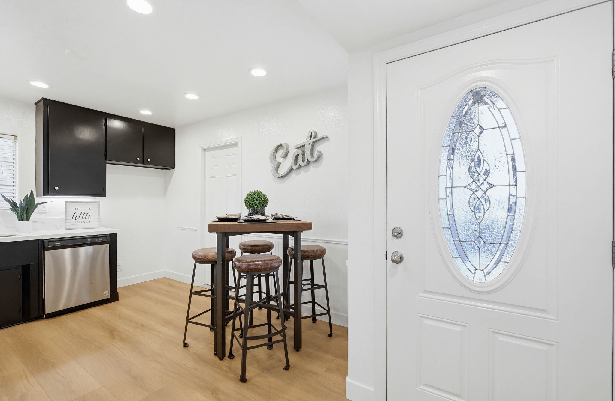 Virtual tour photo 17 of 65 for 6231 Amy Ave