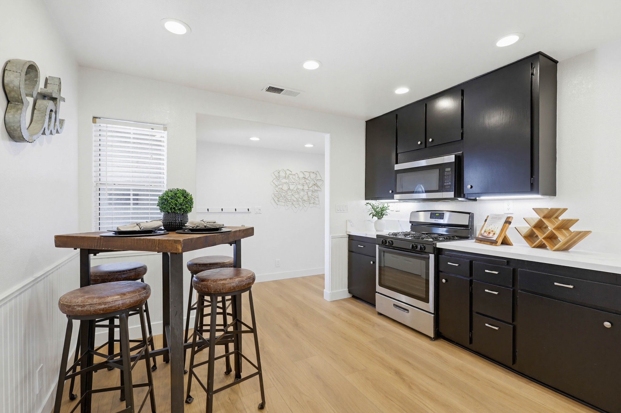 Virtual tour photo 19 of 65 for 6231 Amy Ave