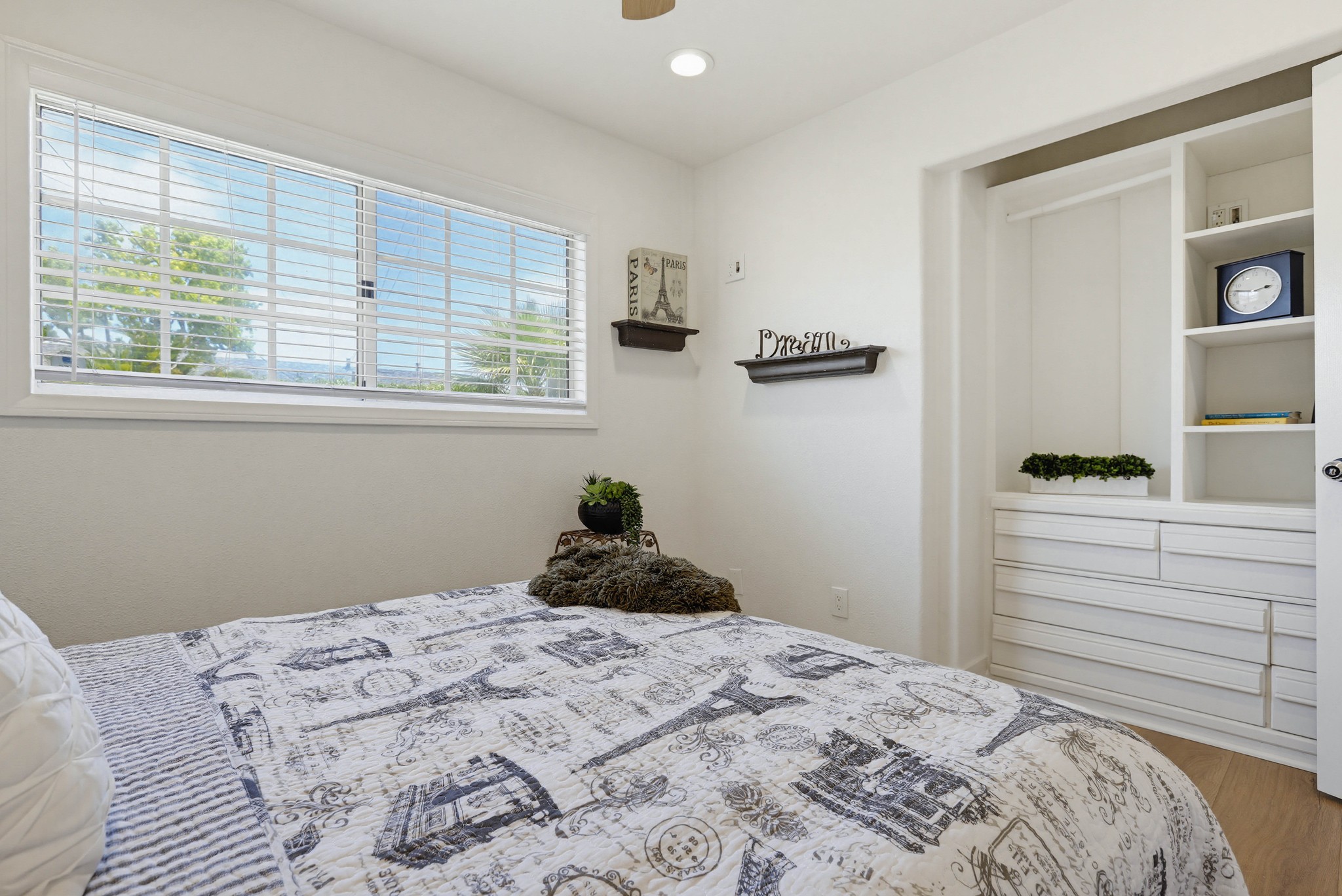 Virtual tour photo 36 of 65 for 6231 Amy Ave