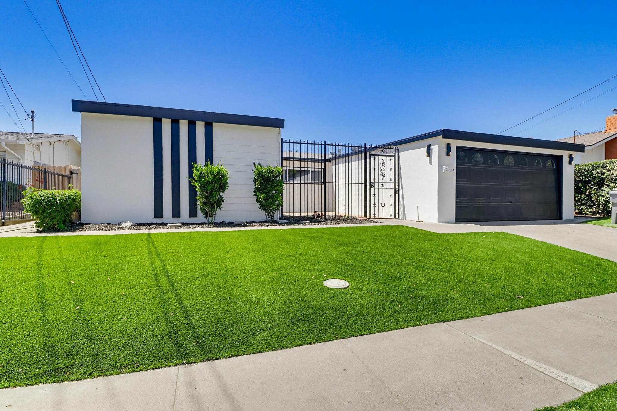 Virtual tour photo 3 of 49 for 6234 Crawford St