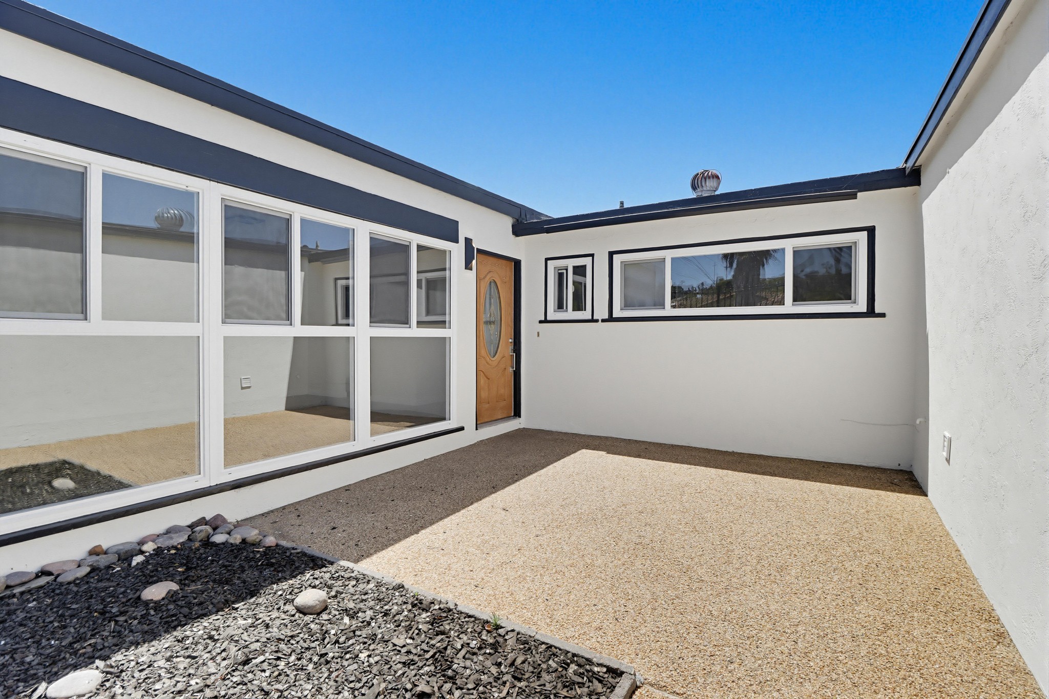 Virtual tour photo 6 of 49 for 6234 Crawford St