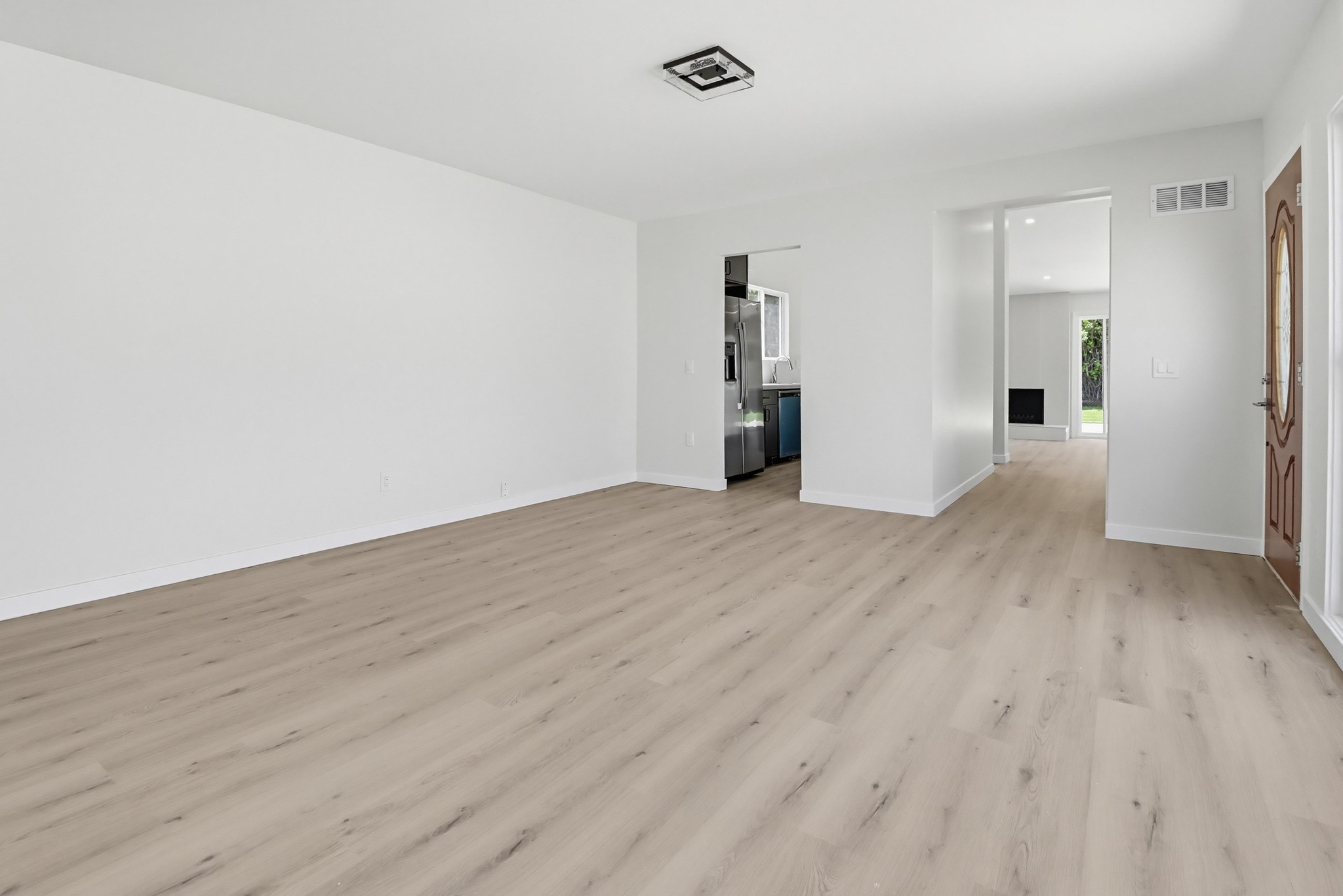 Virtual tour photo 11 of 49 for 6234 Crawford St