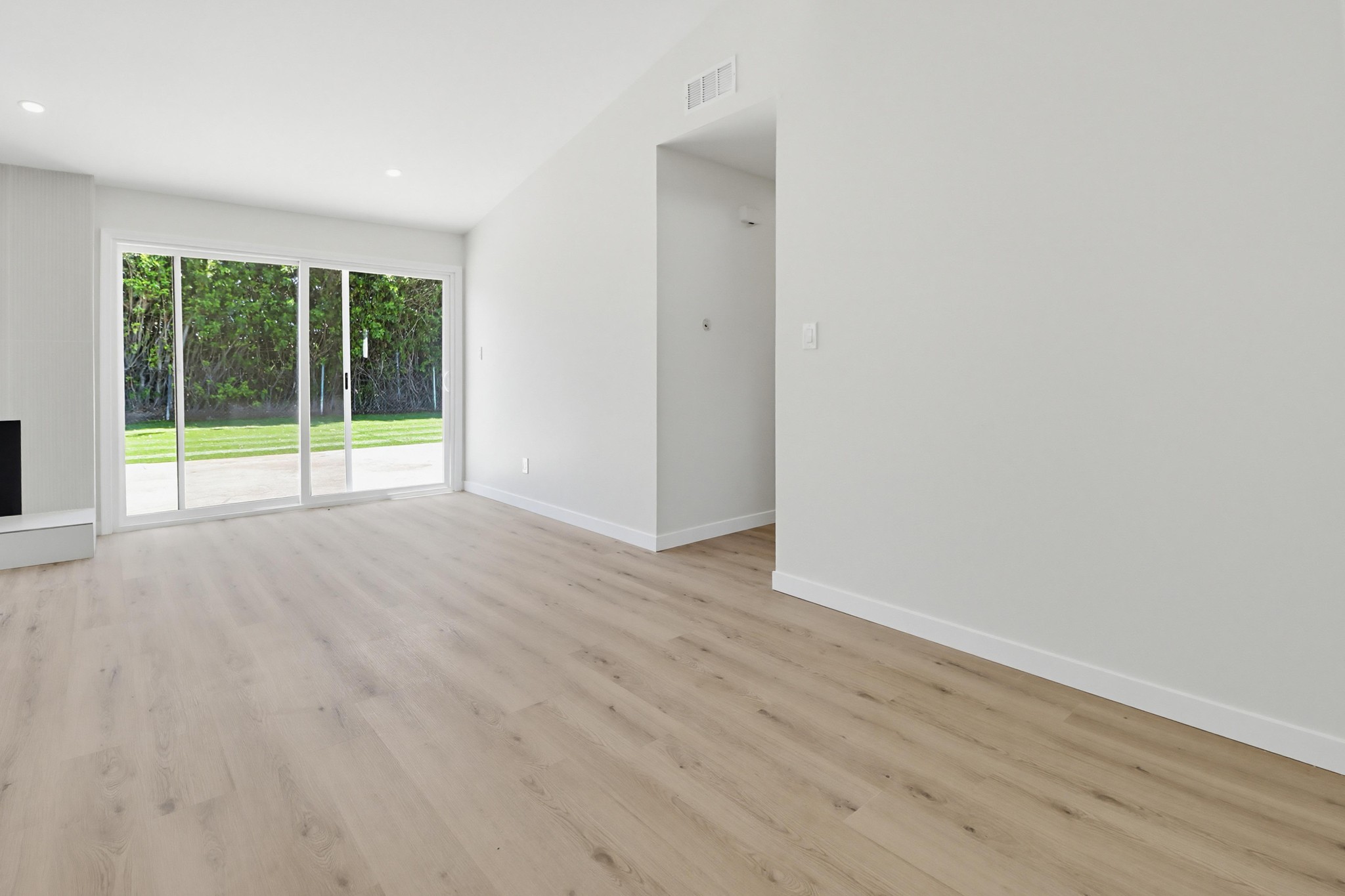 Virtual tour photo 22 of 49 for 6234 Crawford St