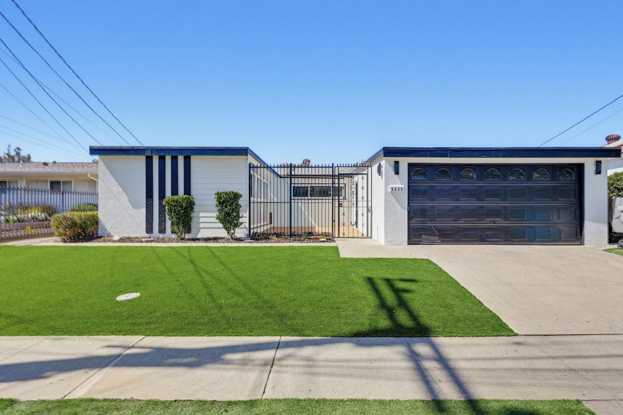 Virtual tour photo 1 of 64 for 6234 Crawford St