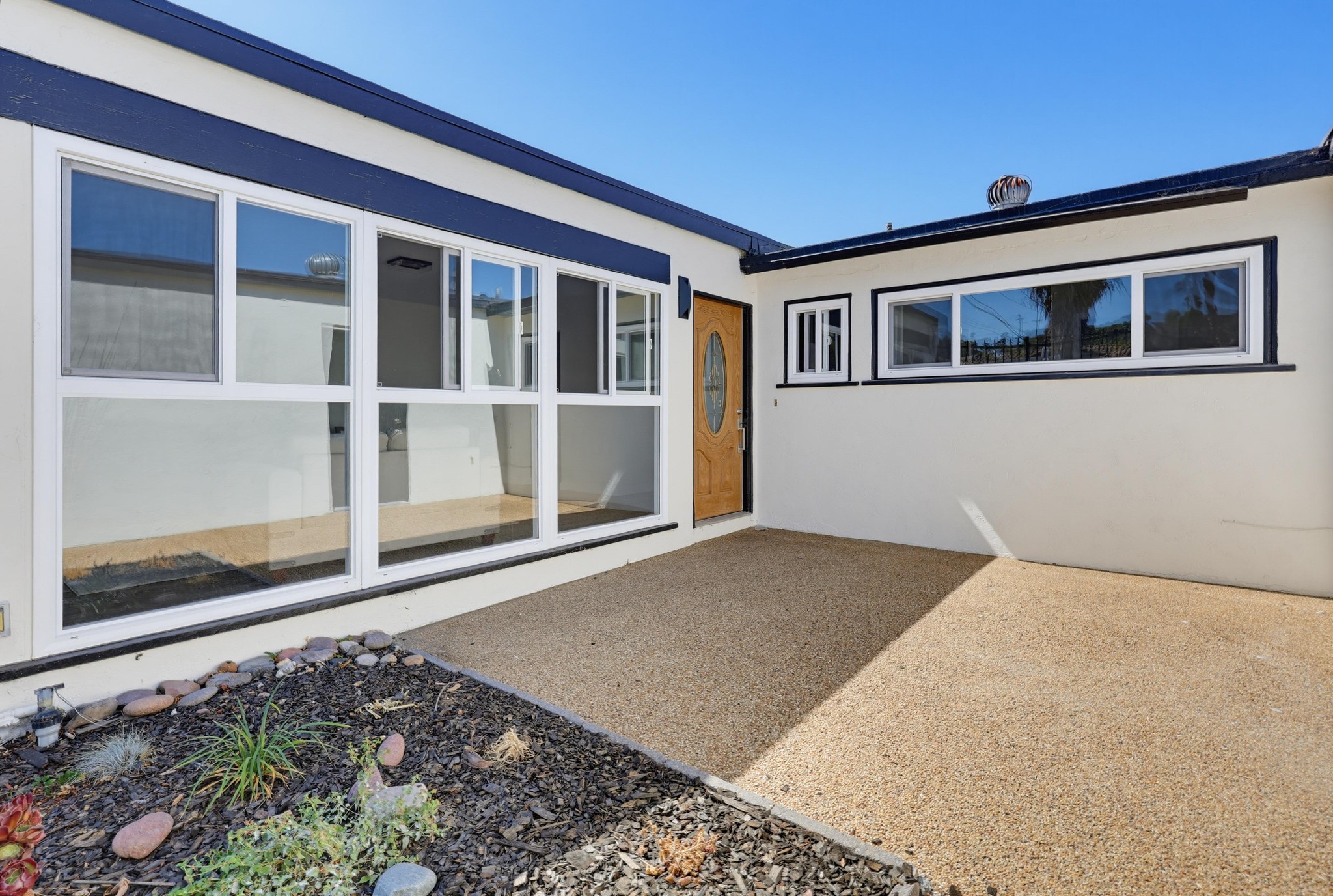 Virtual tour photo 6 of 64 for 6234 Crawford St