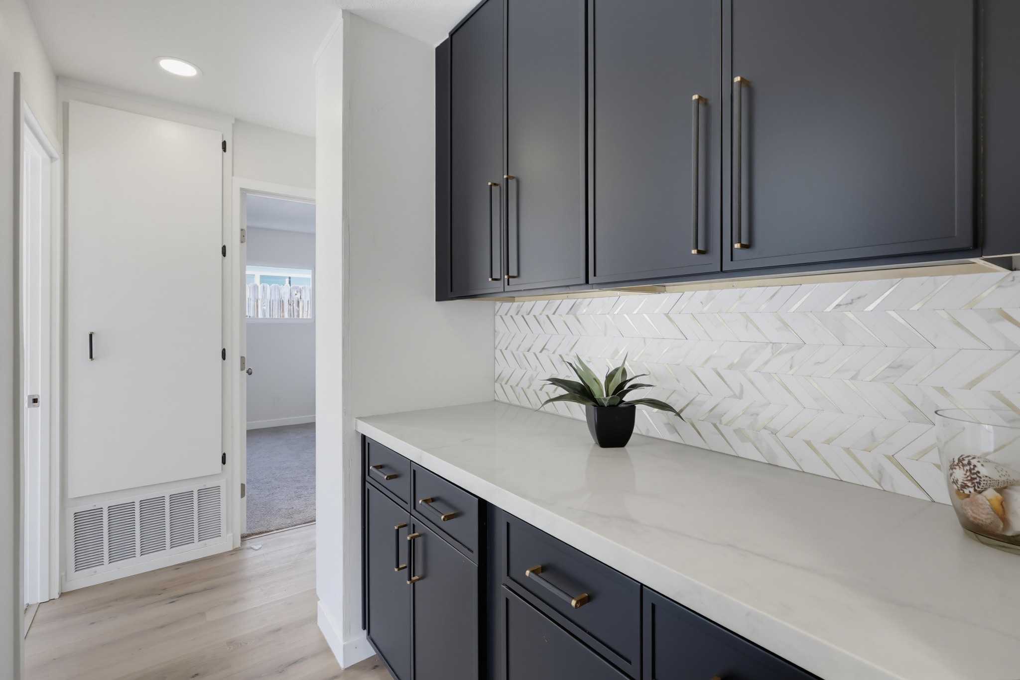 Virtual tour photo 30 of 64 for 6234 Crawford St
