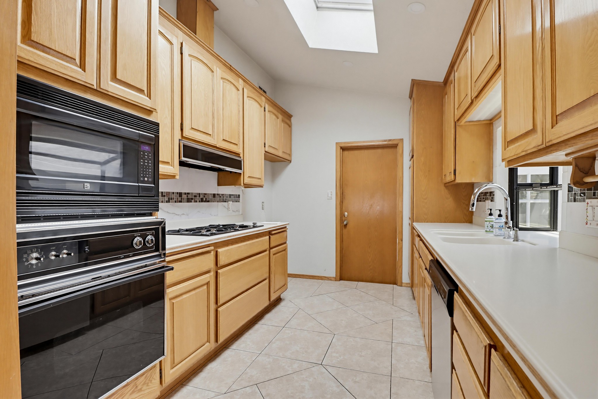 Virtual tour photo 14 of 53 for 624 Guava Ave