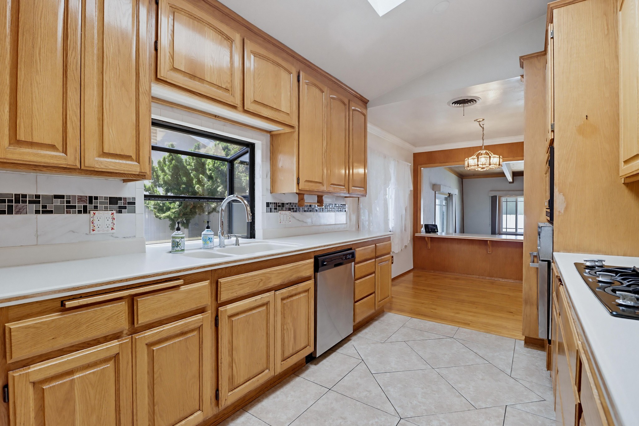Virtual tour photo 16 of 53 for 624 Guava Ave