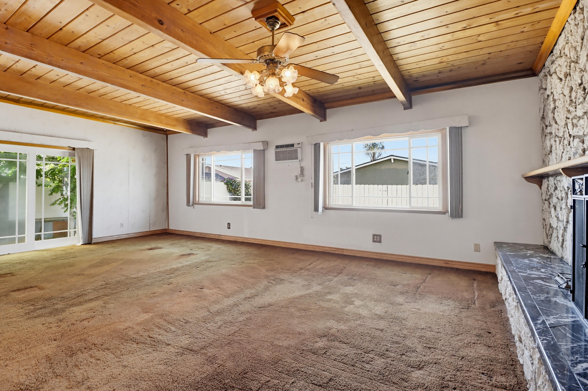 Virtual tour photo 19 of 53 for 624 Guava Ave