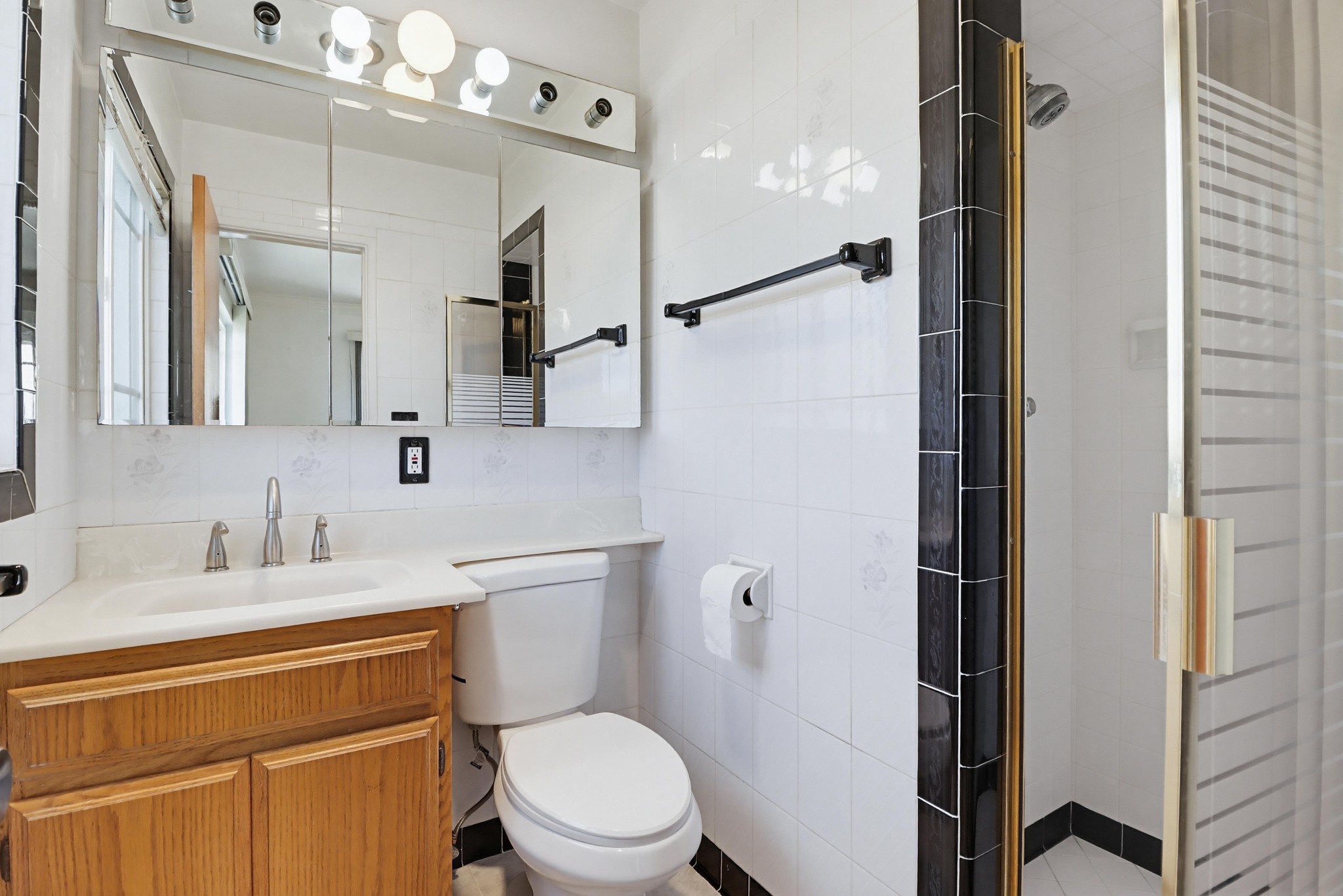 Virtual tour photo 35 of 53 for 624 Guava Ave