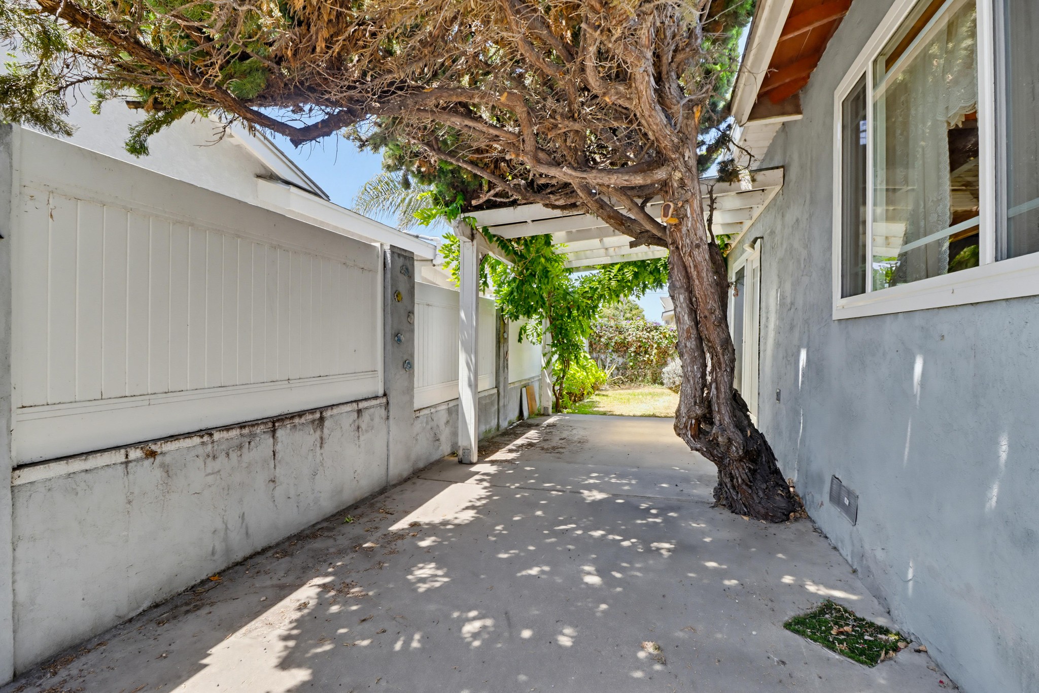 Virtual tour photo 41 of 53 for 624 Guava Ave