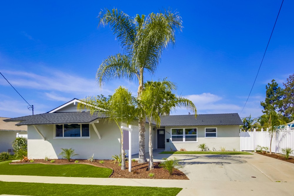 Virtual tour photo 1 of 40 for 6244 Lake Aral Dr