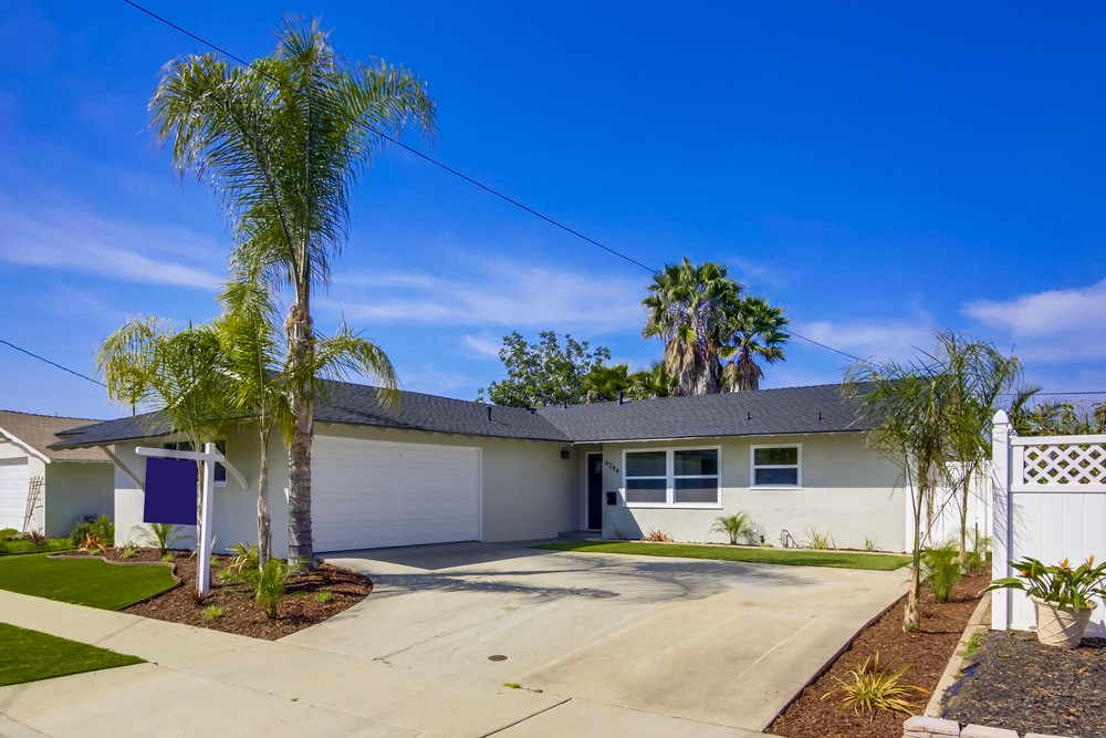 Virtual tour photo 4 of 40 for 6244 Lake Aral Dr