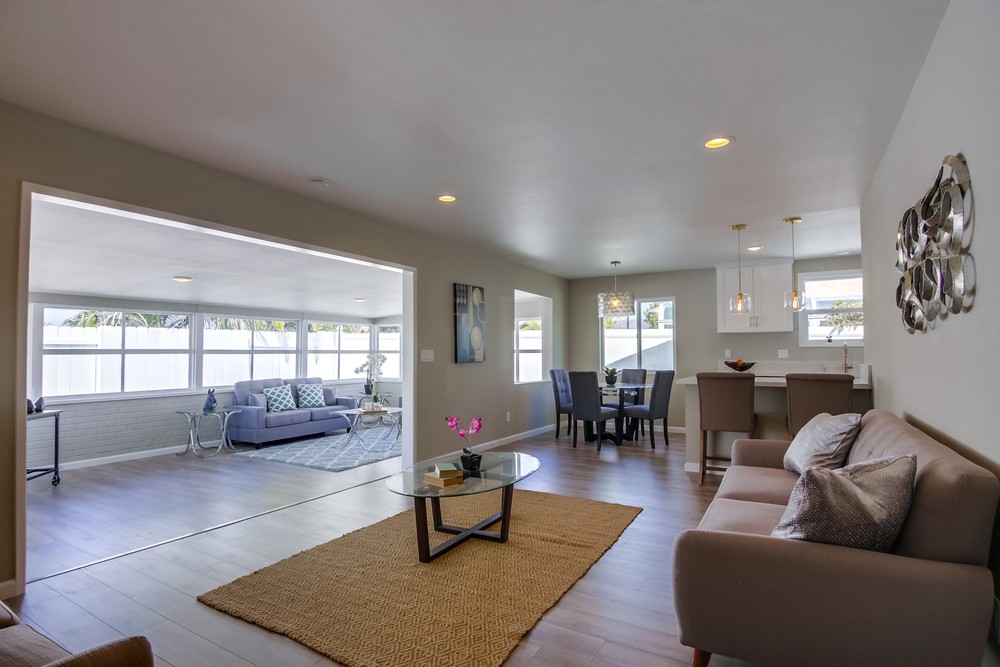 Virtual tour photo 7 of 40 for 6244 Lake Aral Dr
