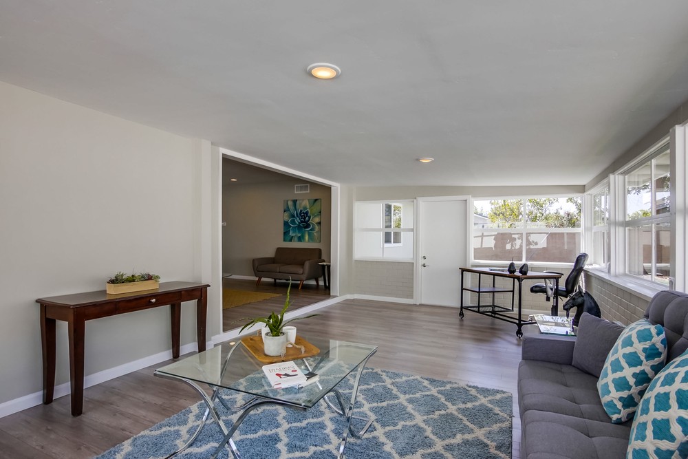 Virtual tour photo 10 of 40 for 6244 Lake Aral Dr